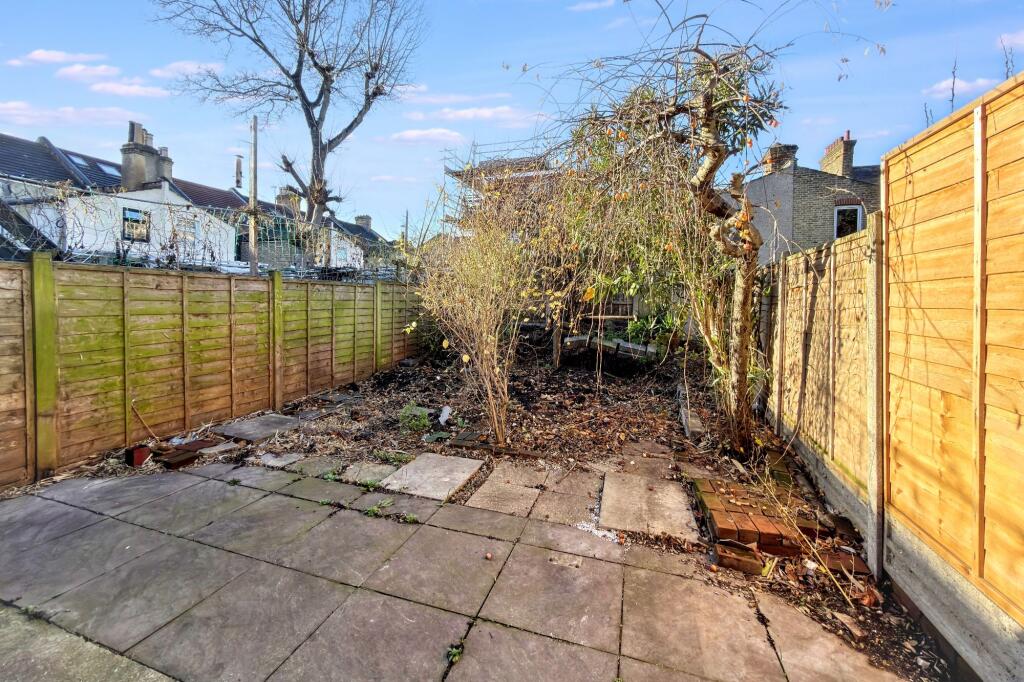 Ground Floor Flat, 42 Beauchamp Road, London, E7 9PD