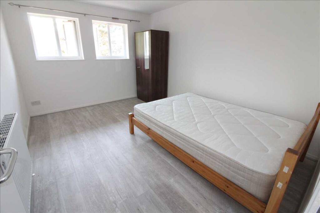 ROOM FIVE