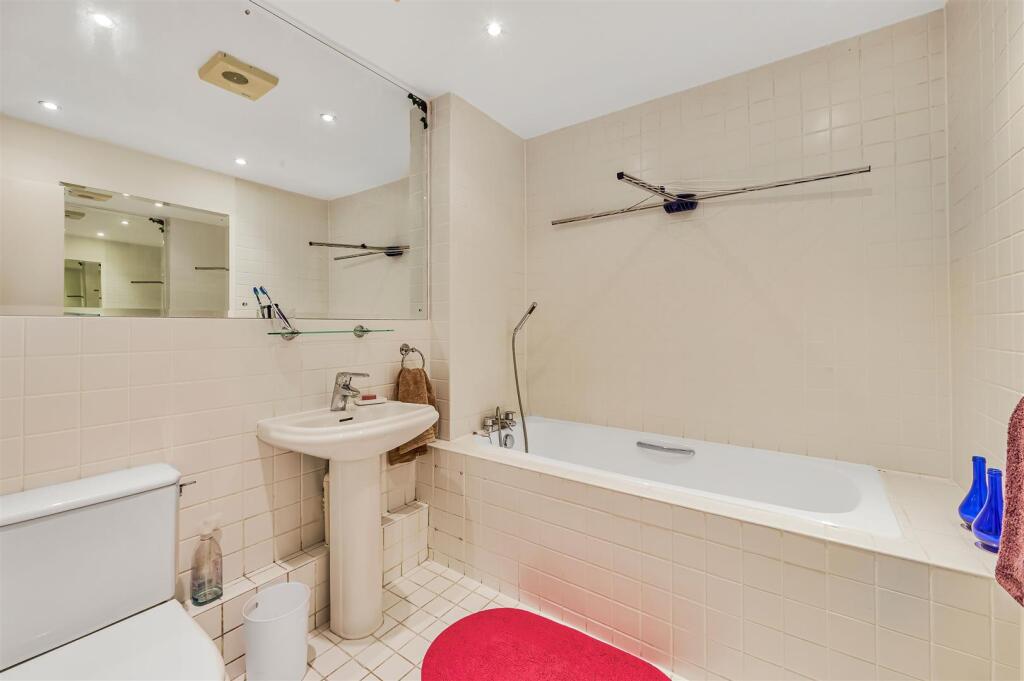 James_Anderson_-_Capatus_House__Mortlake_High_Stre