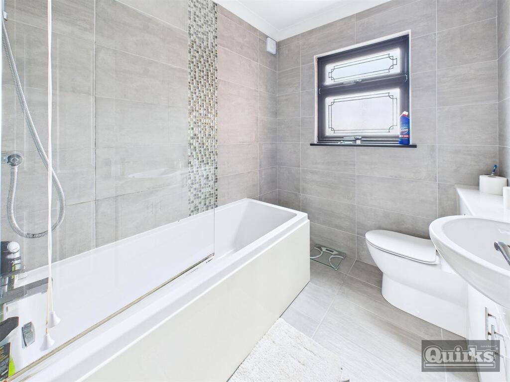 CAM02342G0-PR0145-STILL012.jpg