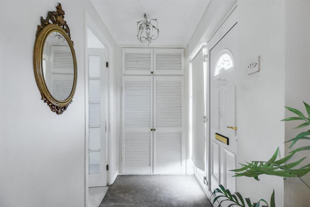 Entrance Hall.jpeg