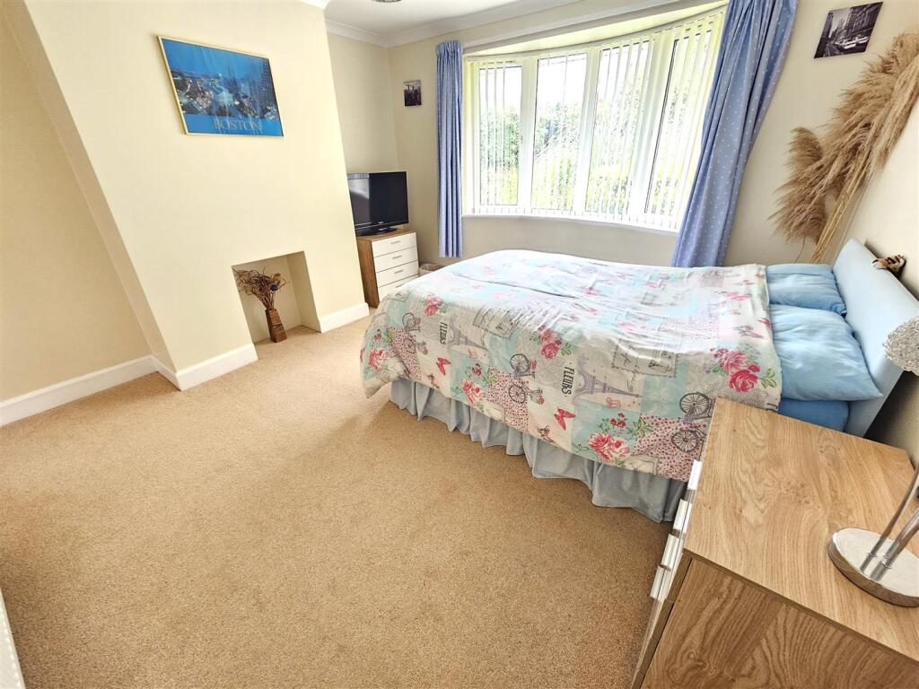 Bedroom 5.jpg