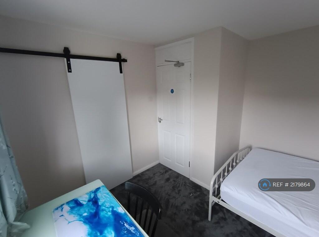 Room3