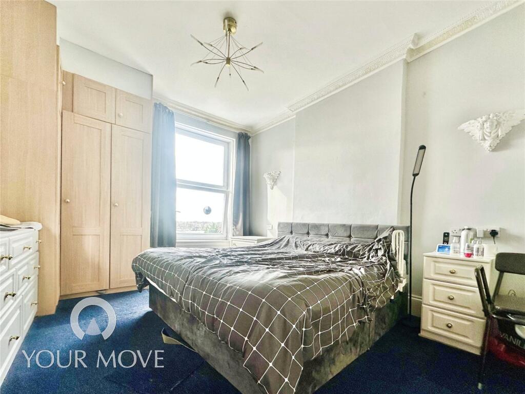 #yourmovedartford