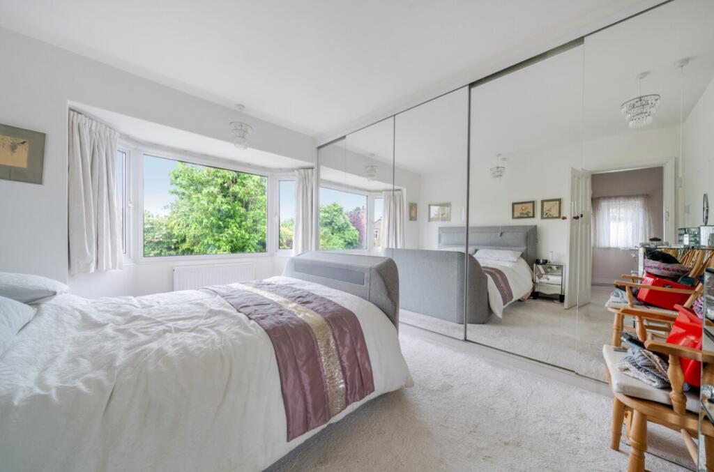 1300598-15-6835bae69b2af