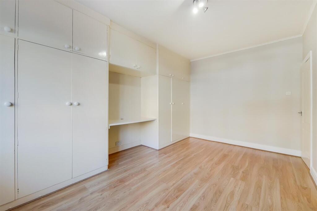 4_Main Bedroom-0.jpg