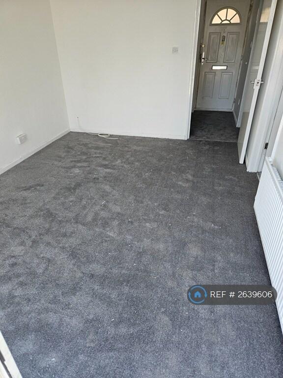 Reception / Lounge (View 2)