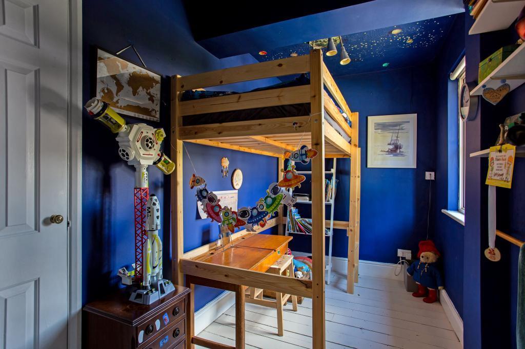 12 East Court Mews 304258  (12).jpg