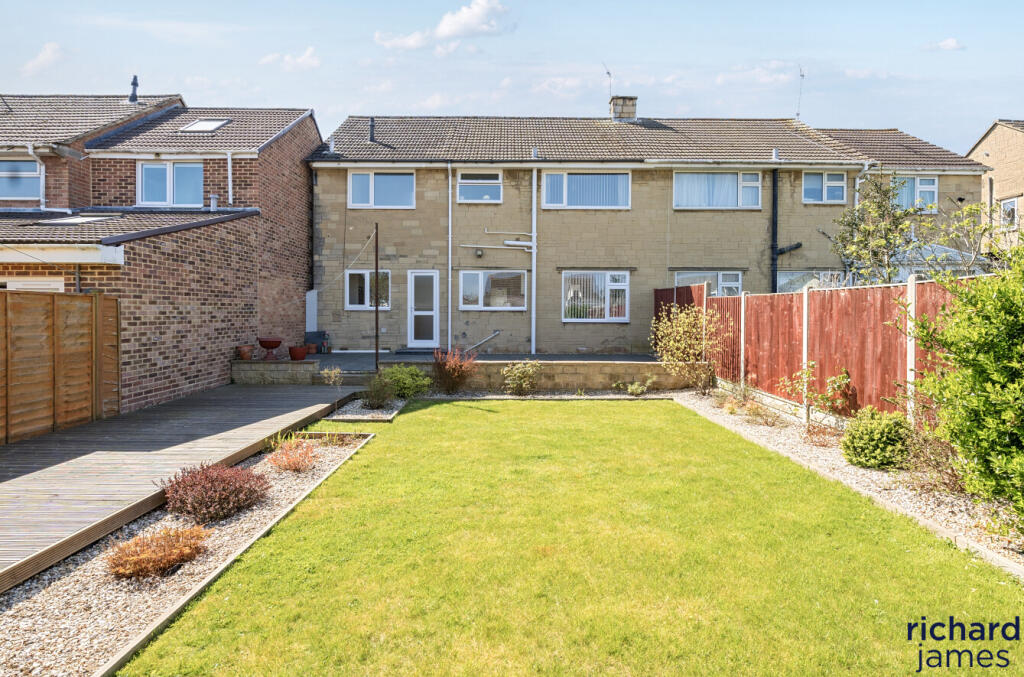 bff80dd98321483a96ce8679d43c2b77