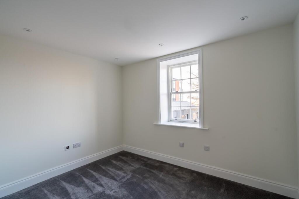 2nd floor flat.jpg