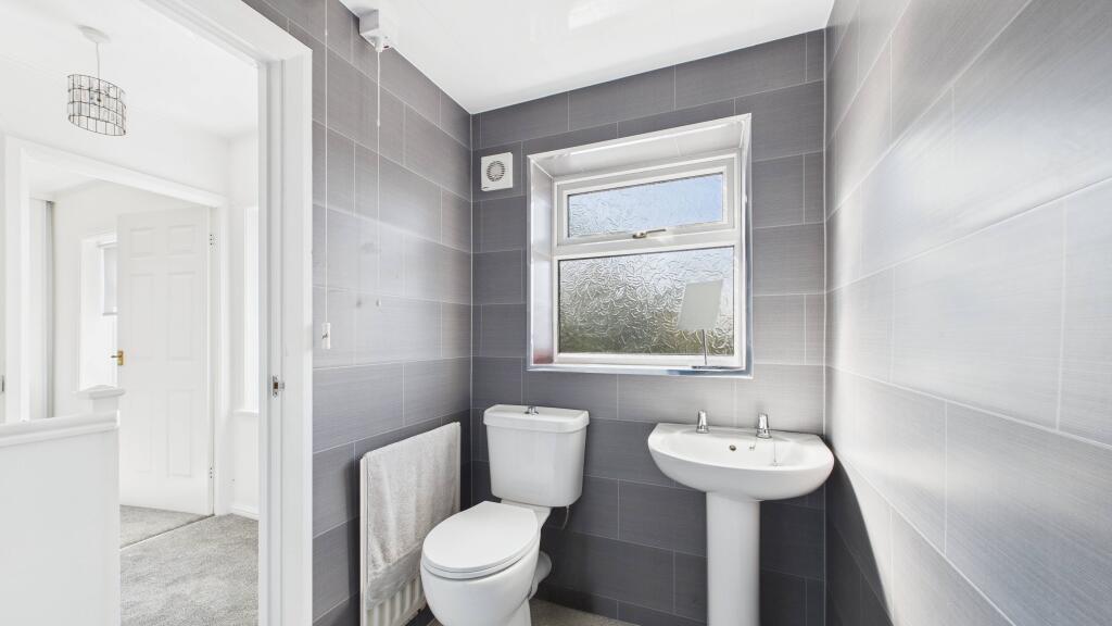 Cypress Road - Bathroom (1)