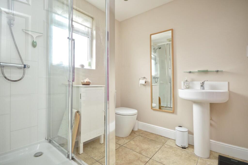 En Suite Shower Room