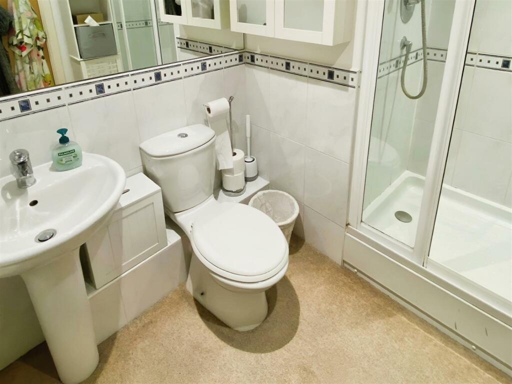 Ensuite Shower Room W/C