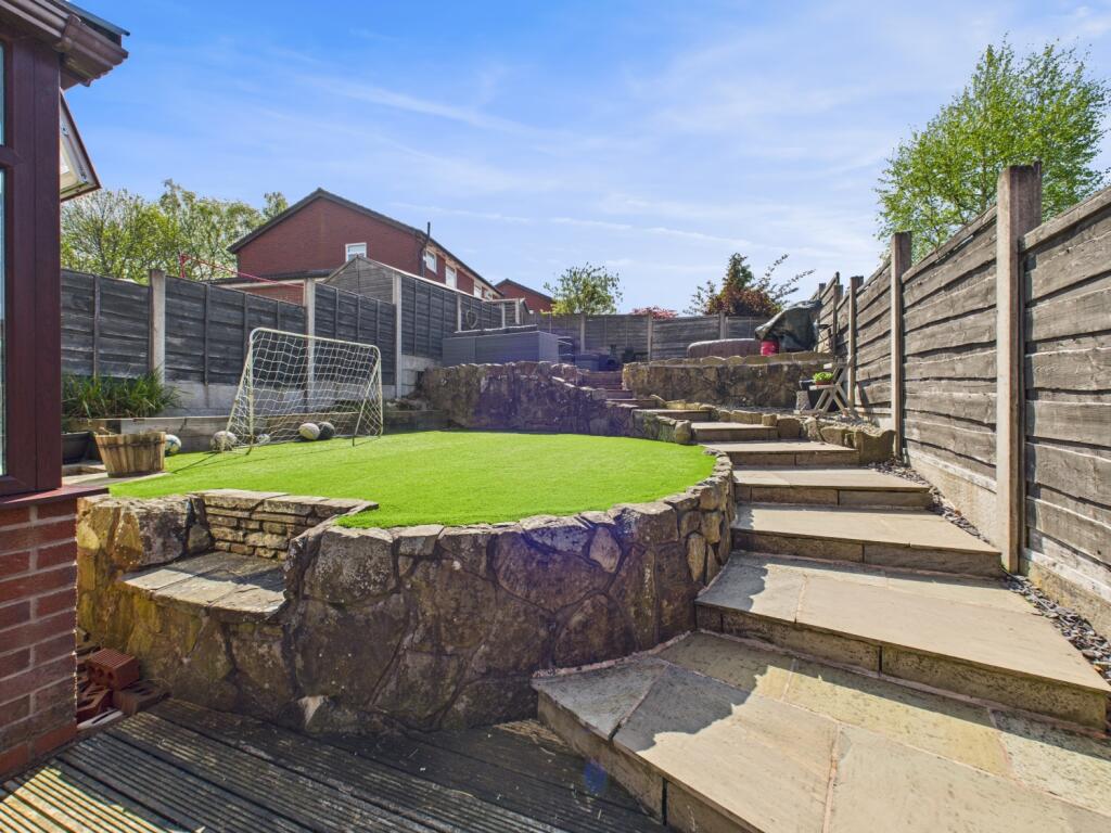 CAM03729G0-PR0030-STILL013