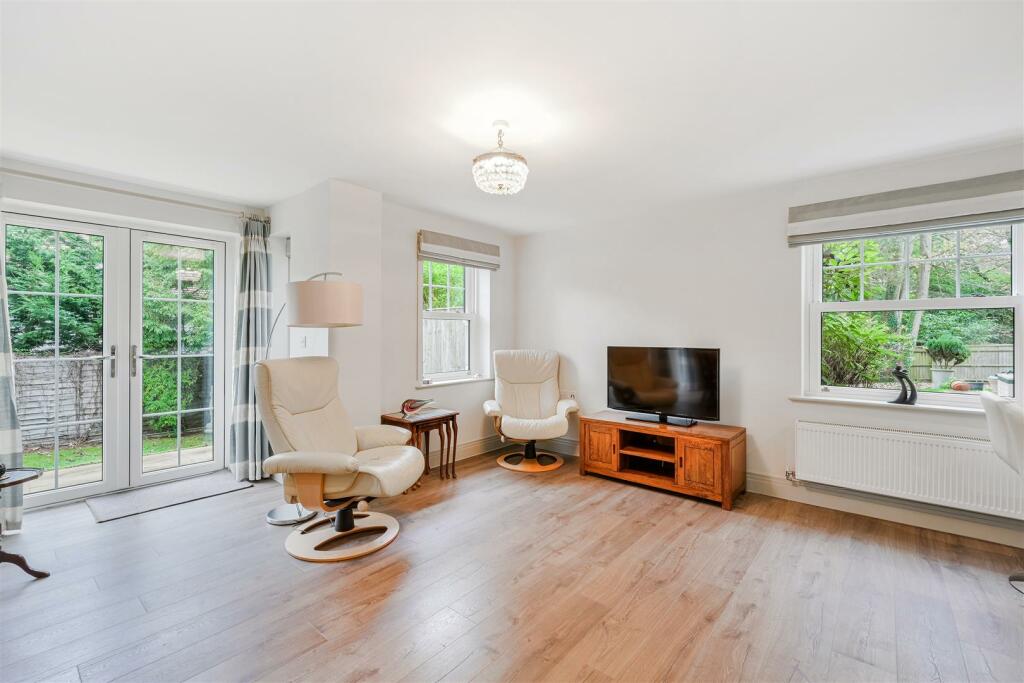 DORKING ROAD, 82 (7).jpg