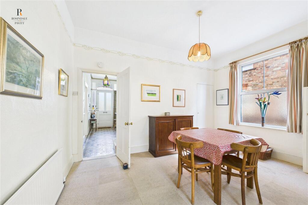 Breakfast Room