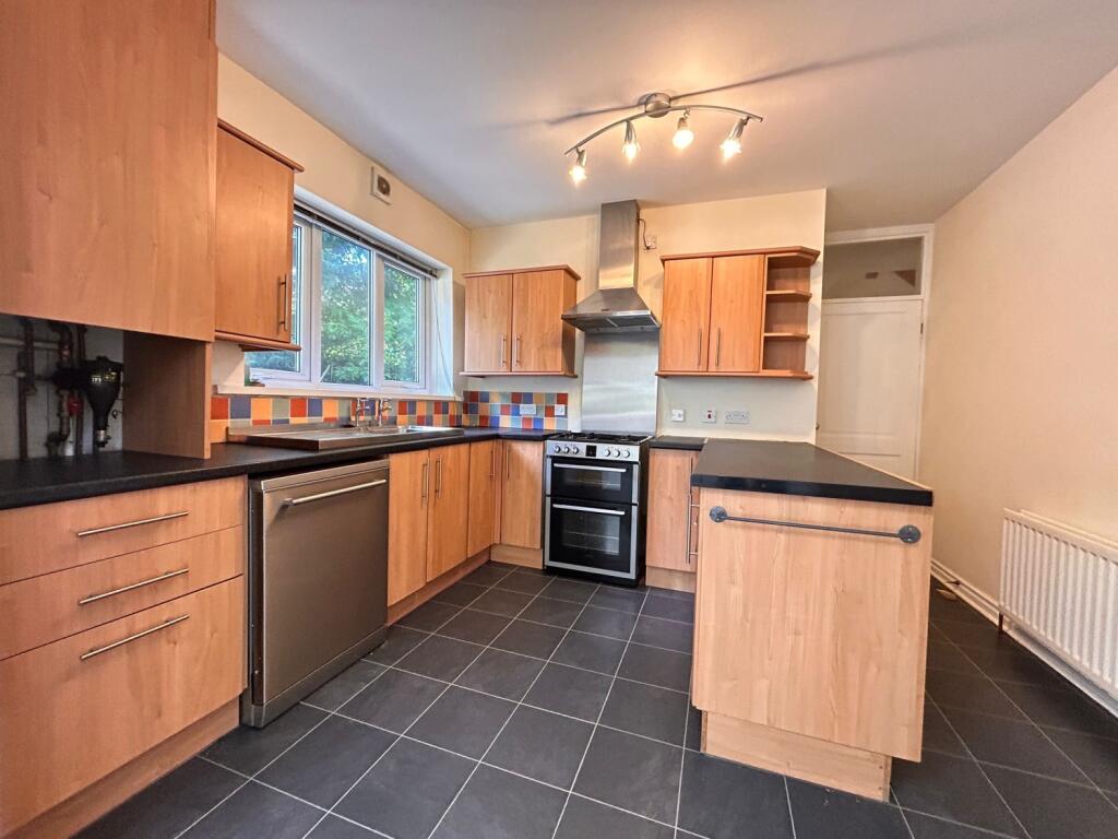 13f8fb4b-2924-46a7-895c-03acc4013c84