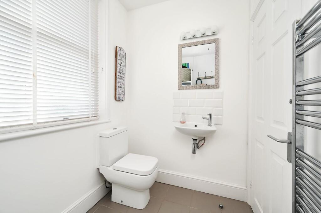 Flat 4a 1 Denmark Terrace bn1 - photos (2).jpg