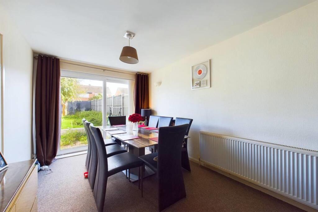 dining room 2.jpg