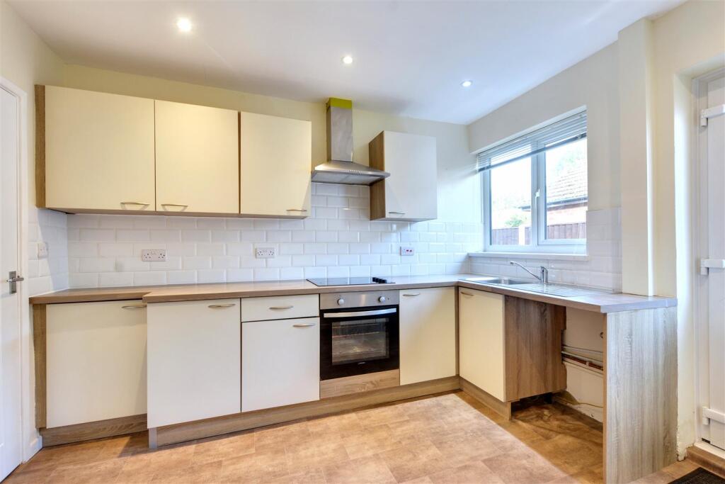 Kitchen_3.jpeg