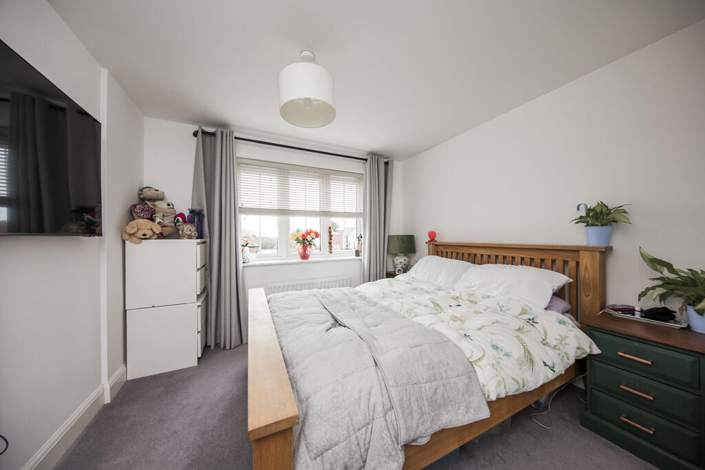 Main bedroom 1