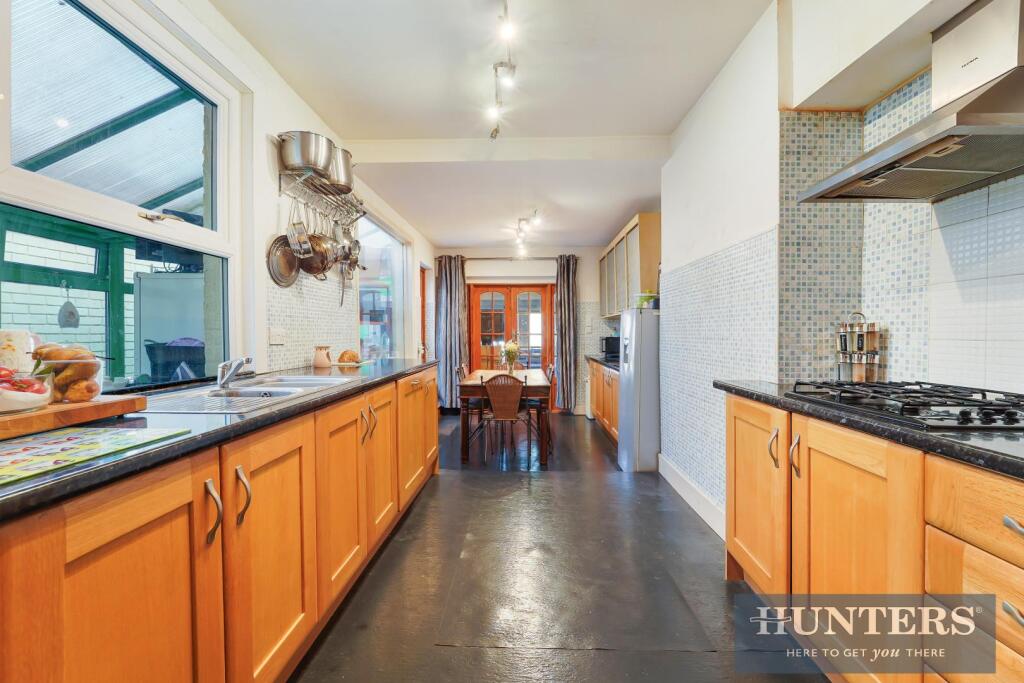 HAMPTON ROAD, (3).jpg