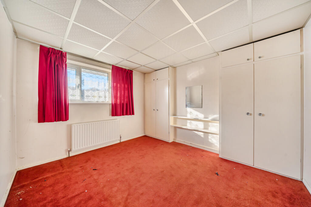 1370636-13-690a13...