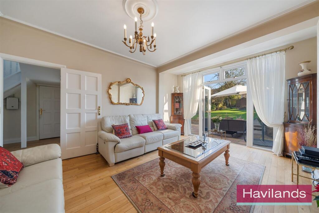 Winchmore Hill Road-16.jpg