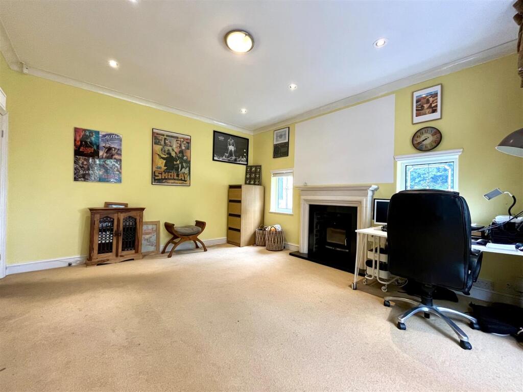 Dining Room Aspect 2