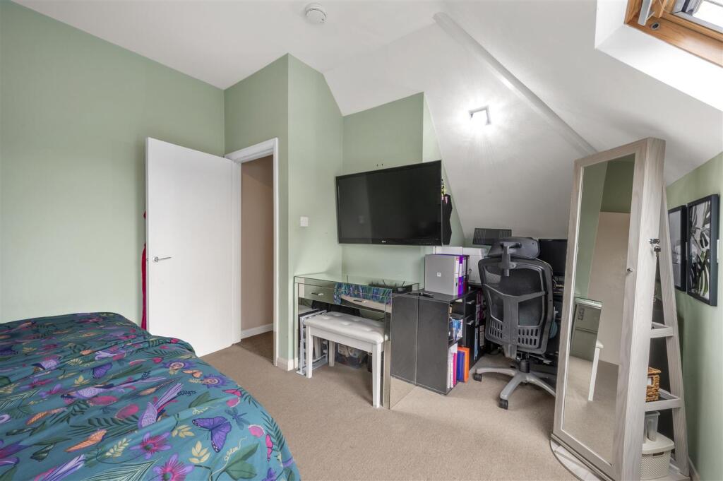 13 B laurel Road,16.jpg