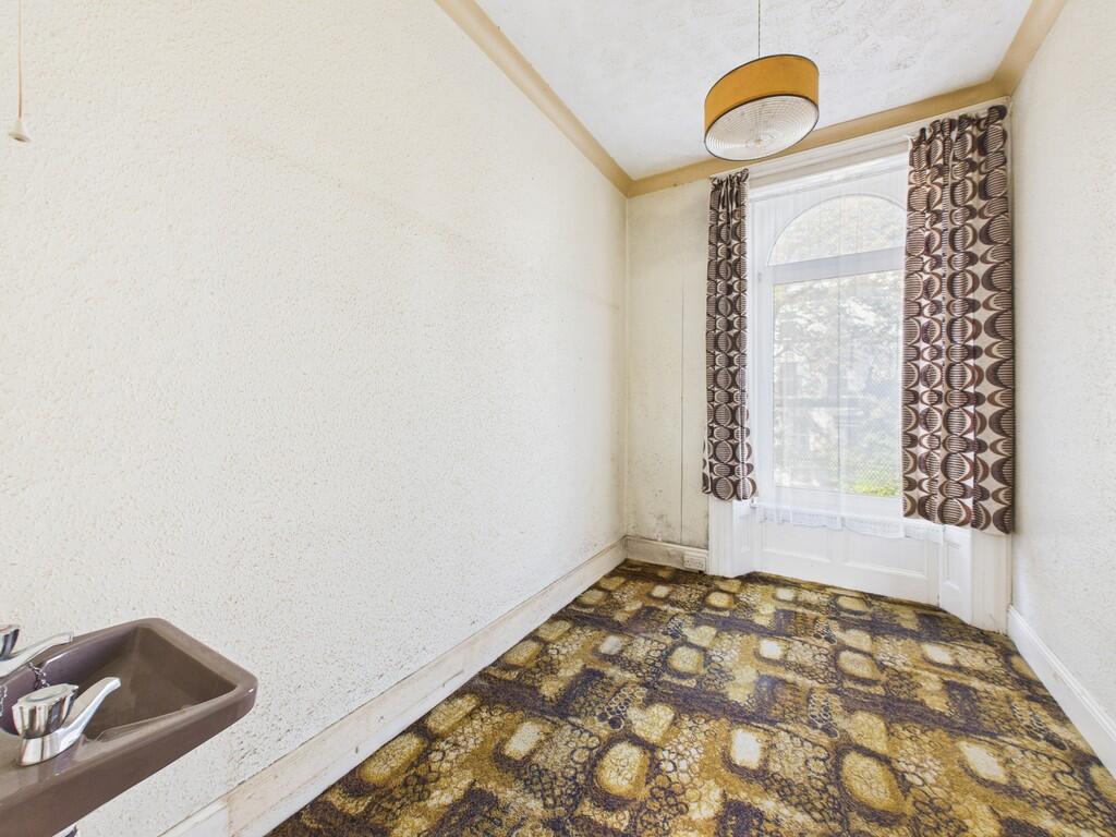 CAM03974G0-PR0215...