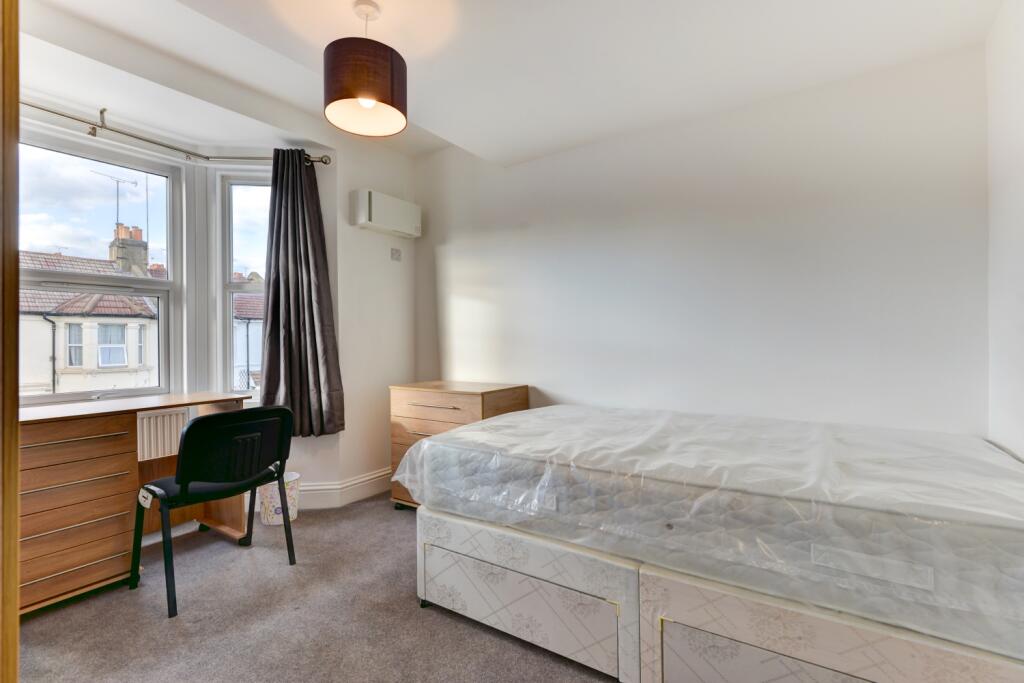 28 Gordon Road bedroom 4