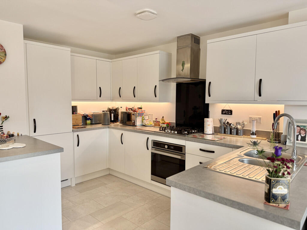 Kitchen with Integrated Appliances