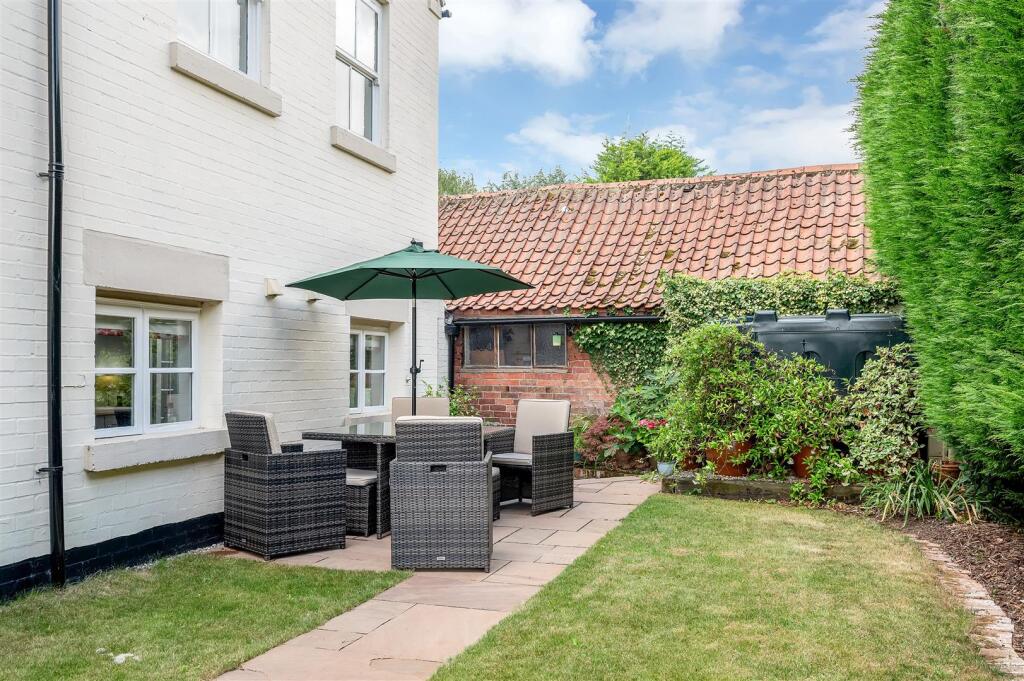 Beverly House WEB PH-33.jpg