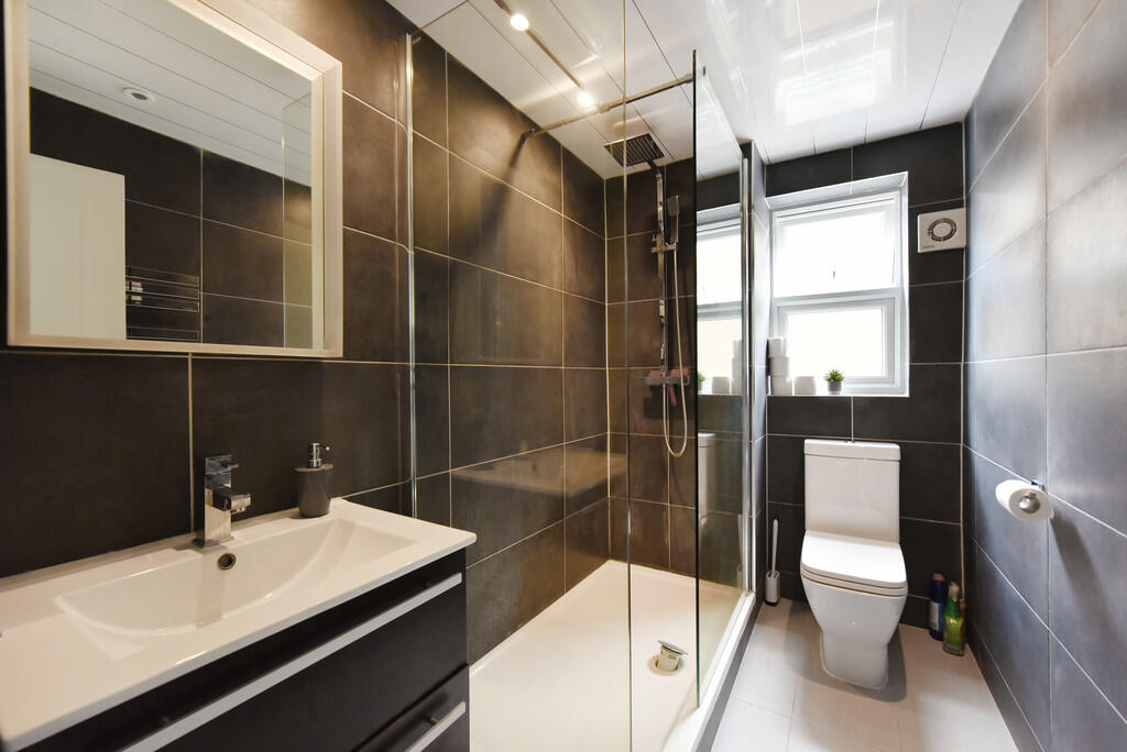 31C Brookfield Ro...