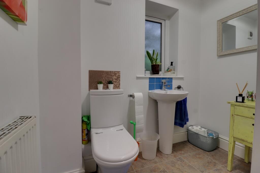 Middle WC 1A