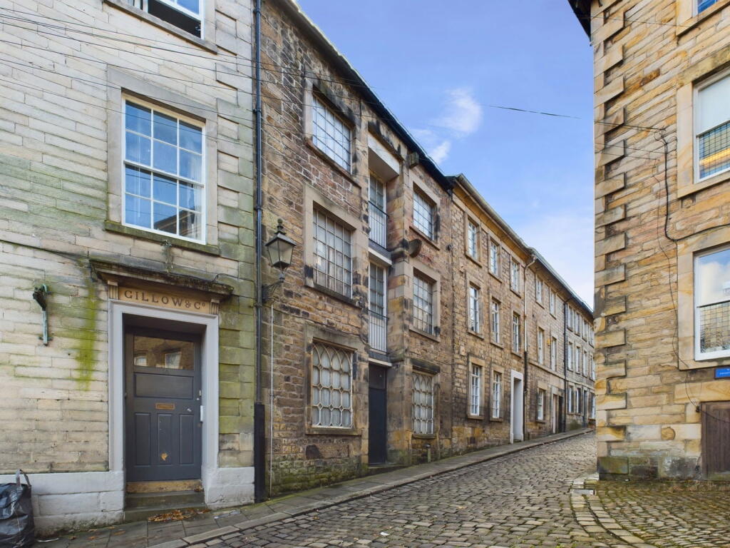 1 Castle Hill, Lancaster, LA1 1YS