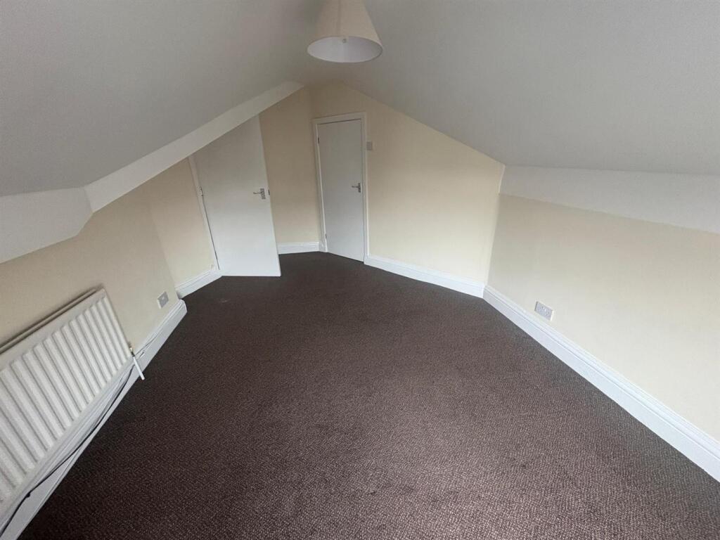 WhatsApp Image 2025-09-19 at 13.37.33 (8).jpeg