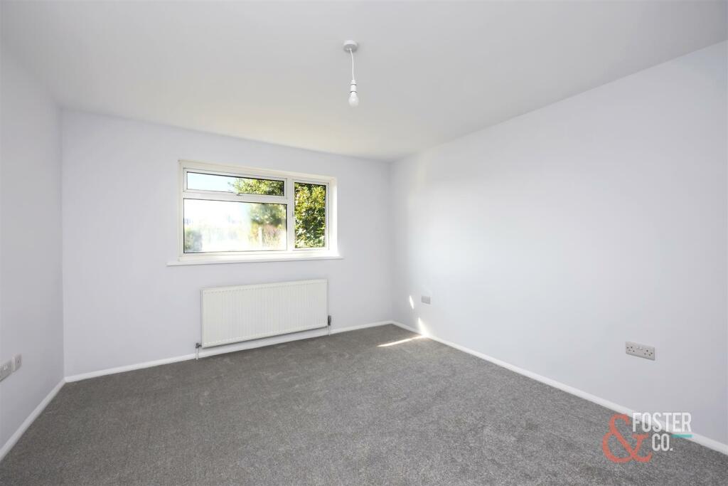 Mill Hill Close, 13-005.jpg