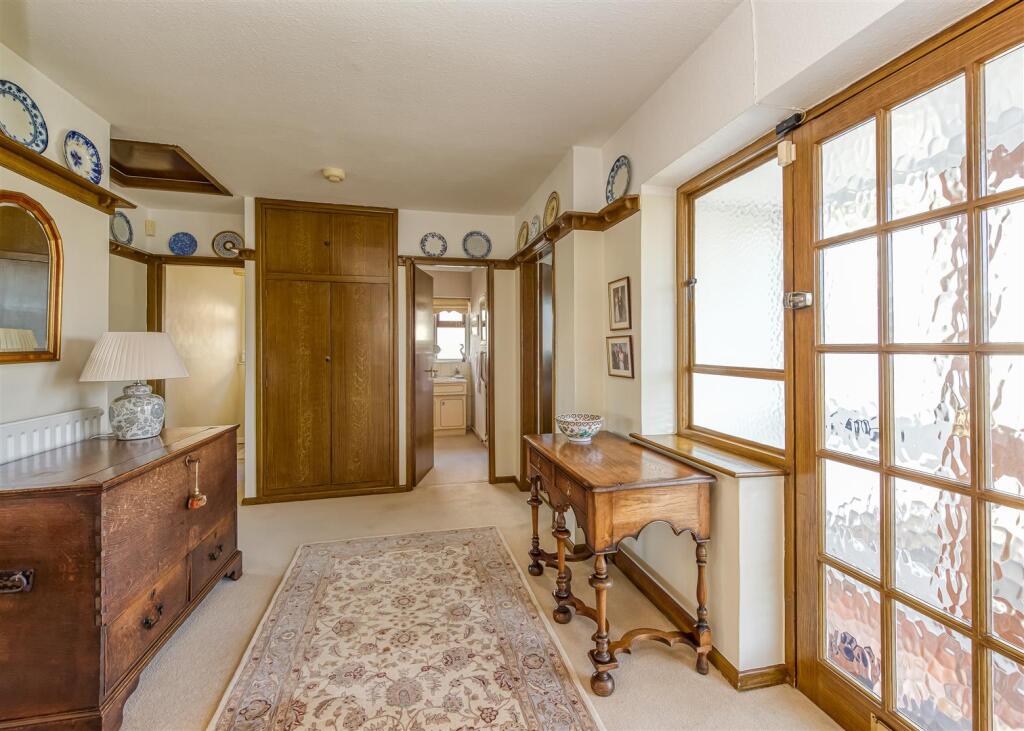 71 Bratch Lane-Hall.jpg