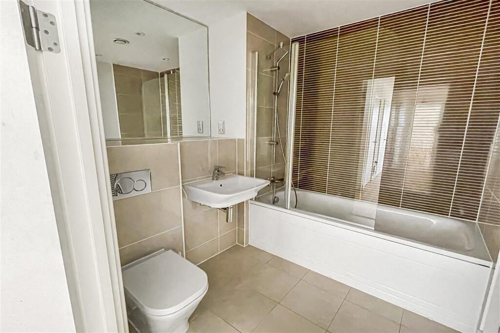 Family bathroom