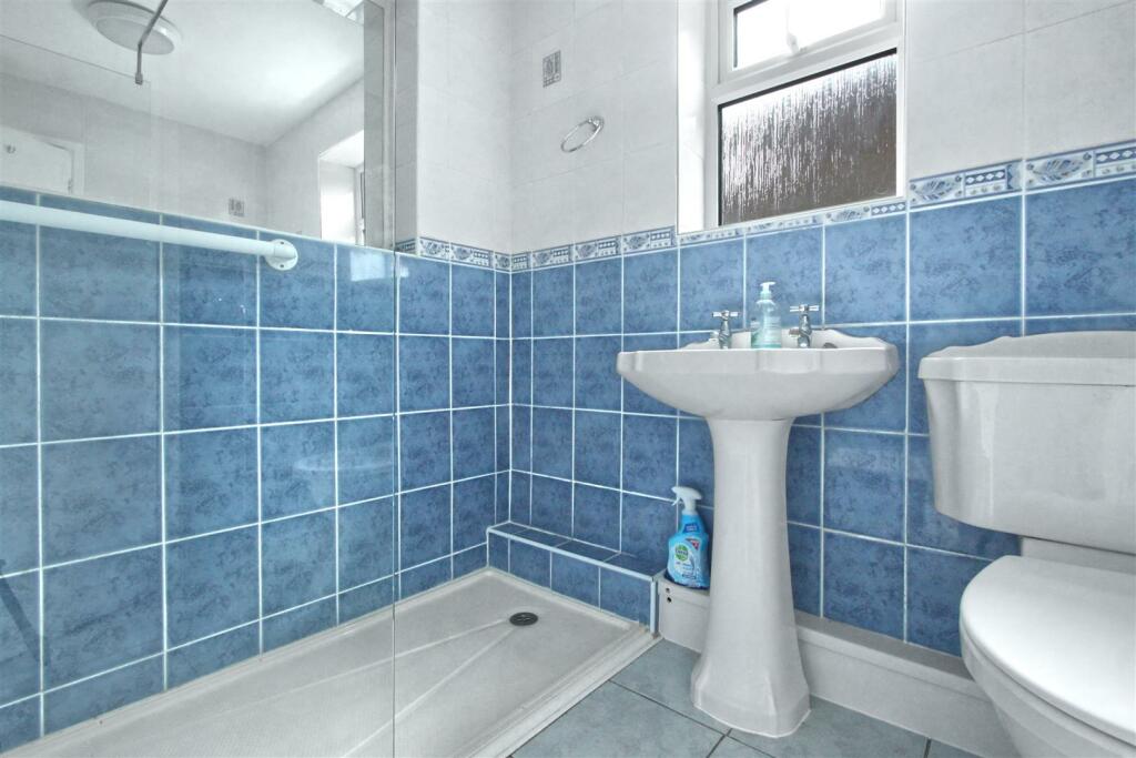shower room.jpg