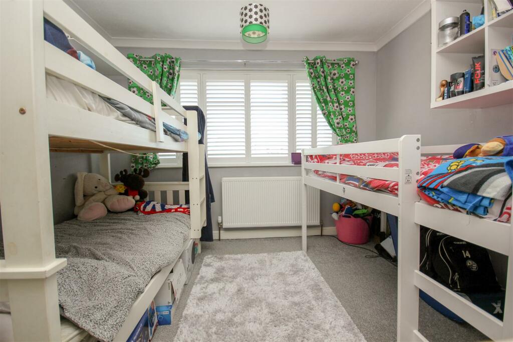 Bedroom 2a.jpg