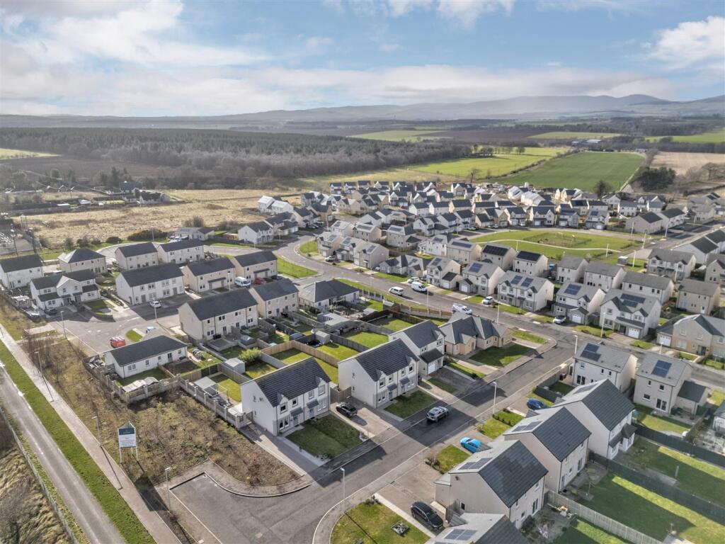 13 Fordyce Court Laurencekirk-2.JPG