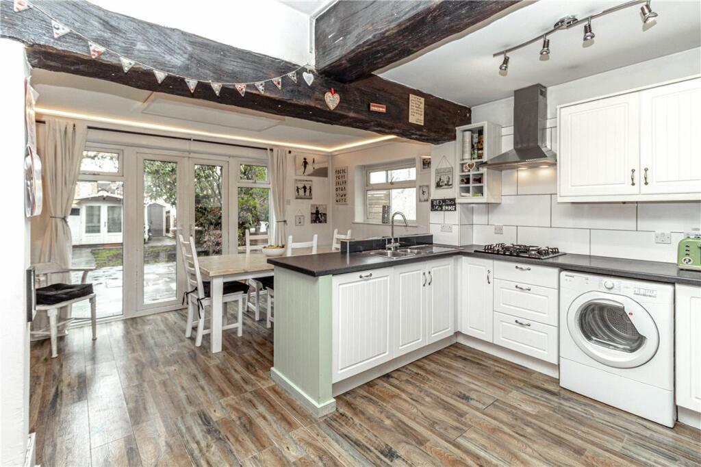 Kitchen/Dining