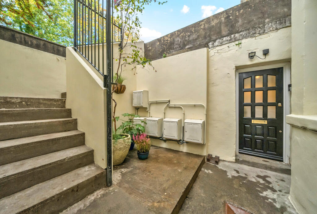 1358368-3-68e66be...