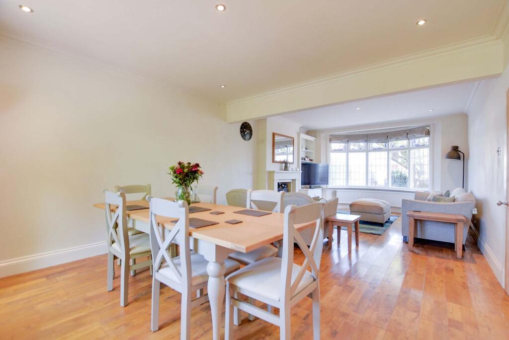 Lounge Dining Room