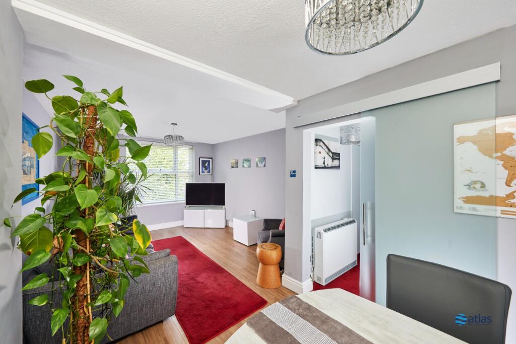 Dining Area / Lounge