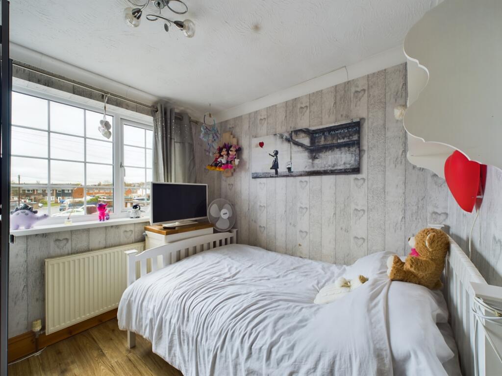 CAM02023G0-PR0121-STILL048