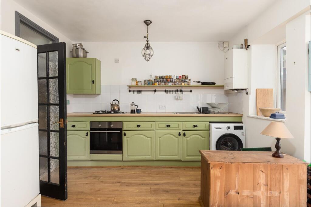 14 Woodbine Street, BS5-24.jpg